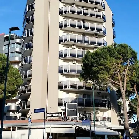 Coccola A Due Passi Dal Mare Apartamento Lignano Sabbiadoro Exterior foto